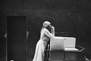 Garment worker. Queen street. 1986